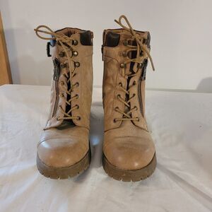 G by GUESS Womens Martha Cap Toe Ankle Fashion Boots, Tan, Size9m